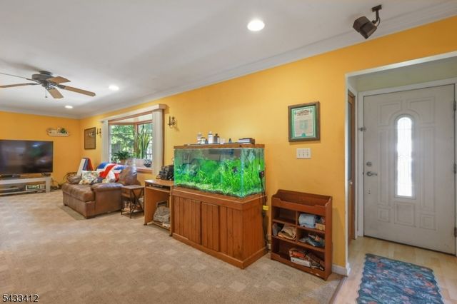 30 Rieder Rd, Edison Twp., NJ 08817