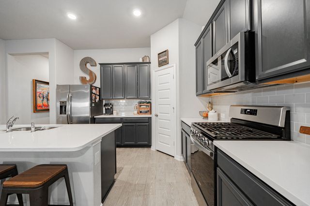 4310 Rowling Way, Crandall, TX 75114