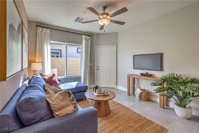 497 CHESTNUT FALCON AVE Drive 795, Henderson, NV 89011