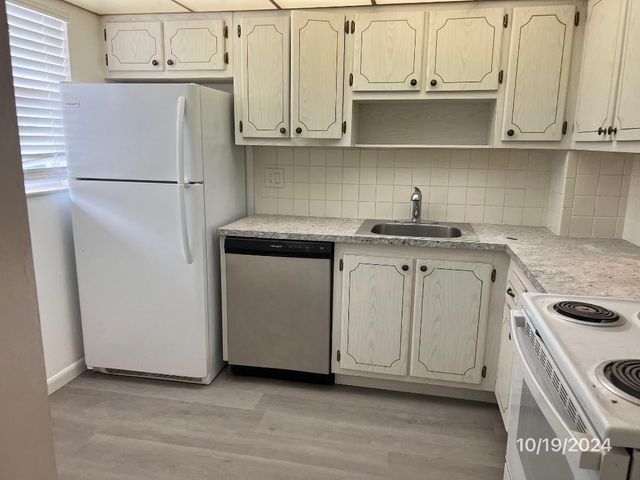 201 Berkley Road, Hollywood, FL 33024