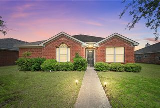 1726 Brooks Drive, Lancaster, TX 75134