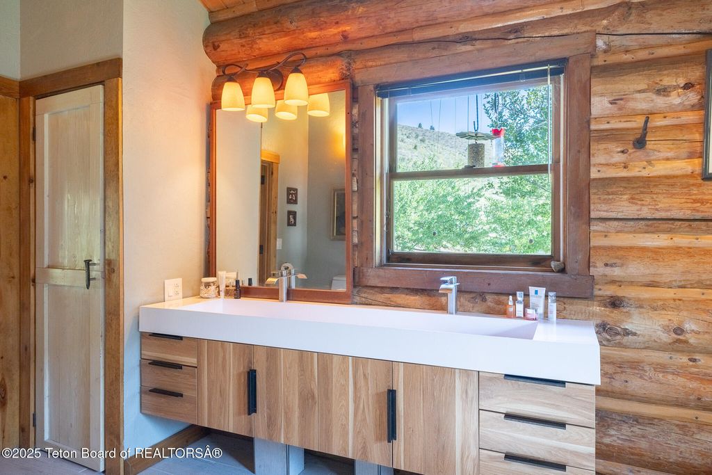 9375 COLE CANYON Road, Jackson, WY 83001 photo 17