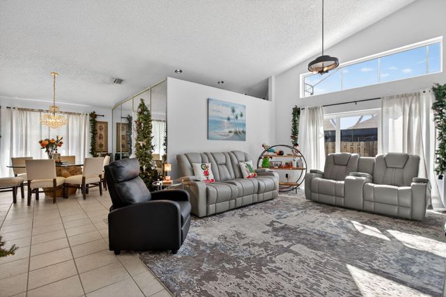 2606 NW 123rd Way, Coral Springs, FL 33065