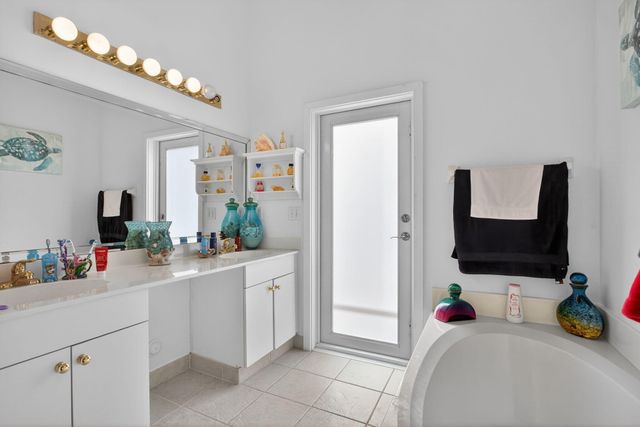 2606 NW 123rd Way, Coral Springs, FL 33065