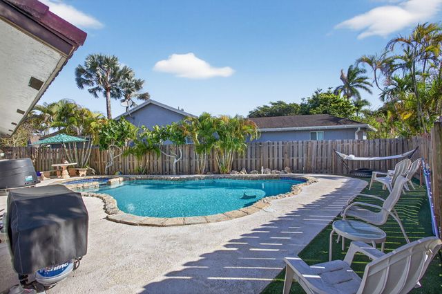 2606 NW 123rd Way, Coral Springs, FL 33065