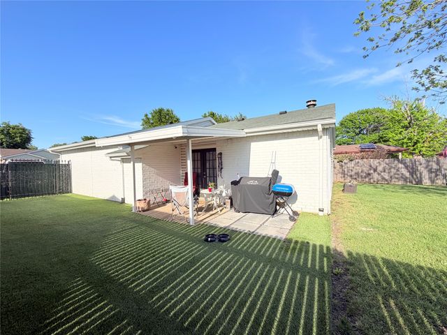 4112 Spindletree Lane, Fort Worth, TX 76137