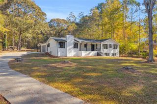 165 N Morning Dove Drive, Fayetteville, GA 30215