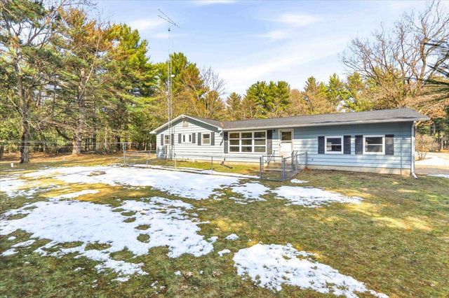 2077 Blackhawk Street, Friendship, WI 53934