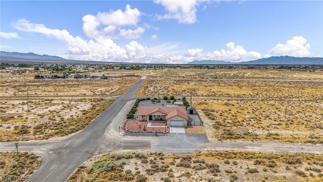 661 Fangio Lane, Pahrump, NV 89060