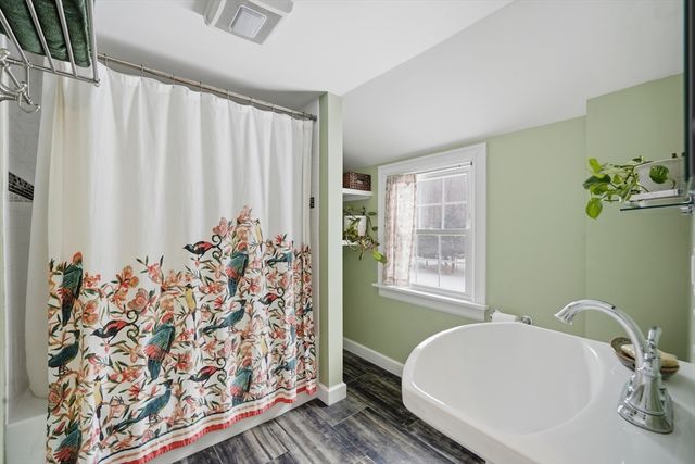 357 Maple Rd, Longmeadow, MA 01106