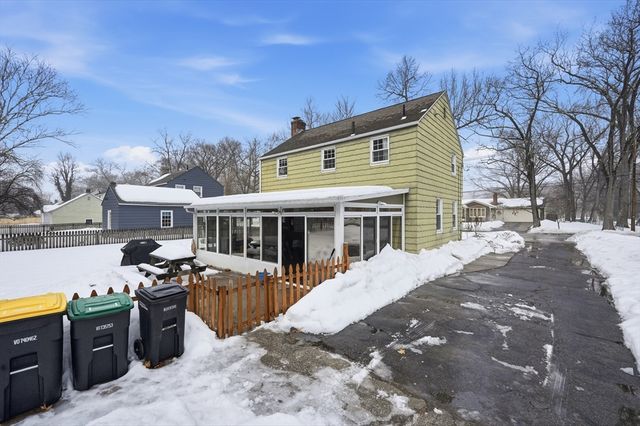 357 Maple Rd, Longmeadow, MA 01106
