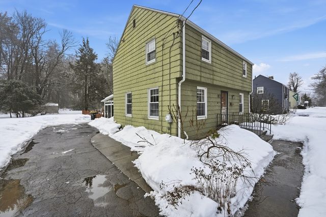 357 Maple Rd, Longmeadow, MA 01106