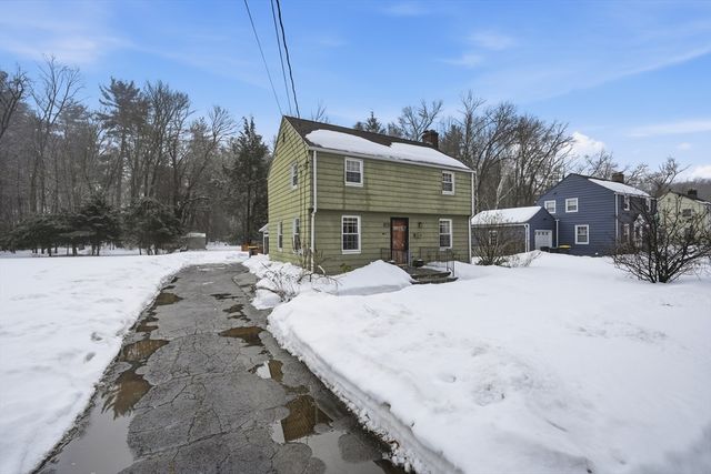 357 Maple Rd, Longmeadow, MA 01106