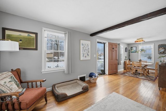 357 Maple Rd, Longmeadow, MA 01106