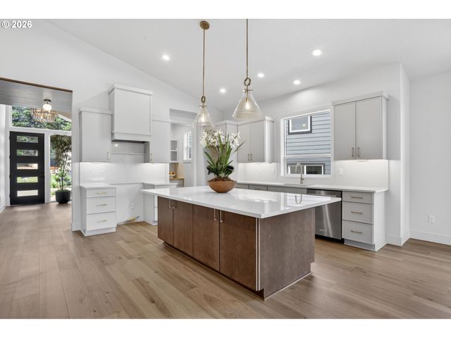 41945 DESCHUTES Ave 74, Sandy, OR 97055