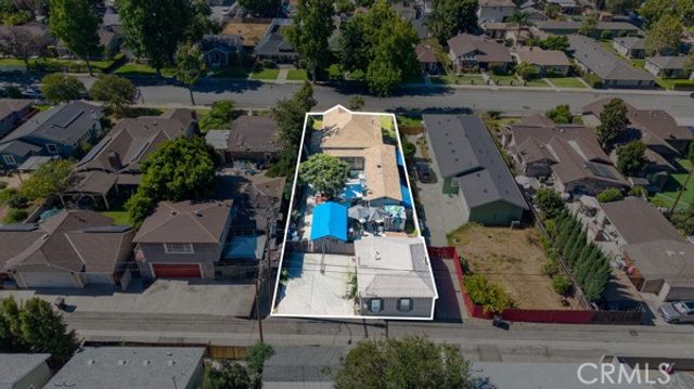 327 W Lemon Avenue, Monrovia, CA 91016