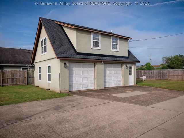 1238 Main Avenue, Nitro, WV 25143