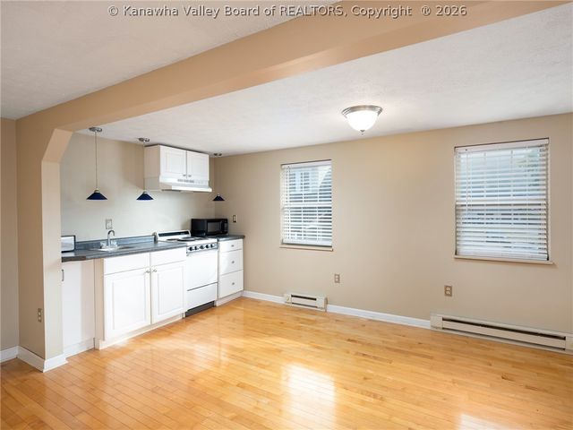 1238 Main Avenue, Nitro, WV 25143