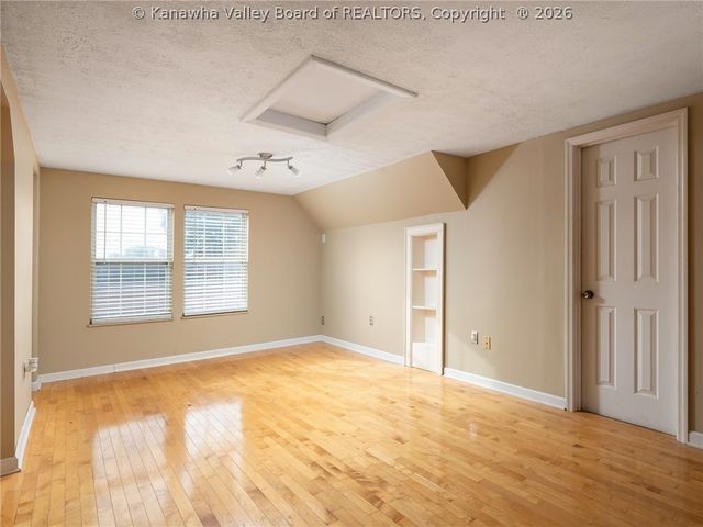 1238 Main Avenue, Nitro, WV 25143