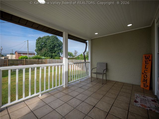 1238 Main Avenue, Nitro, WV 25143