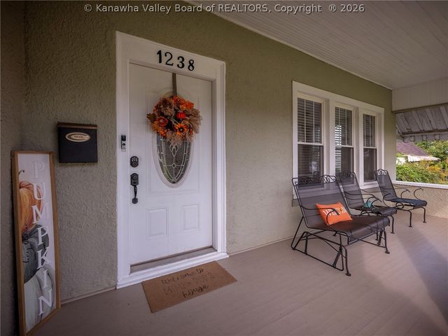 1238 Main Avenue, Nitro, WV 25143