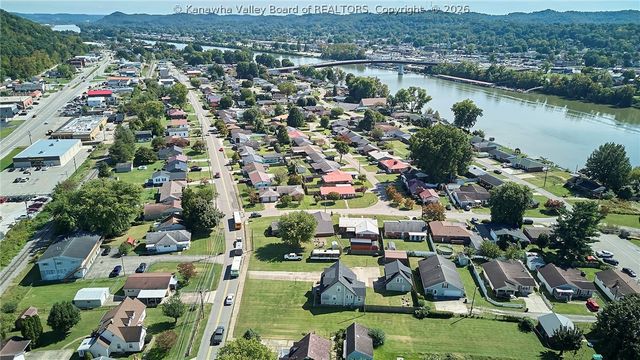 1238 Main Avenue, Nitro, WV 25143