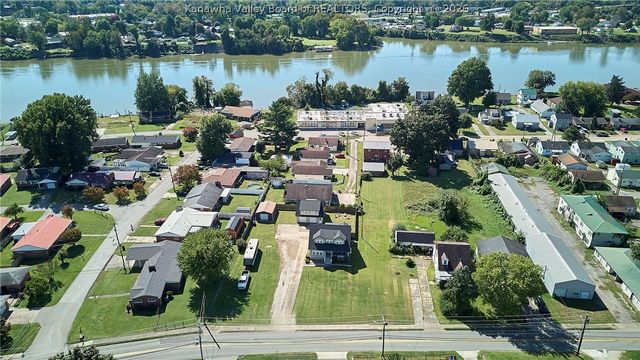 1238 Main Avenue, Nitro, WV 25143