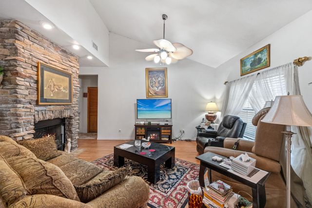 253 Pinckard Rd, Livingston, TX 77351
