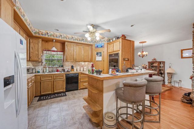 253 Pinckard Rd, Livingston, TX 77351
