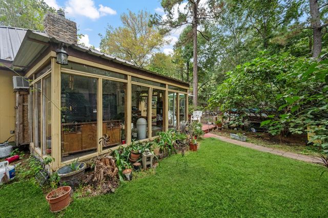 253 Pinckard Rd, Livingston, TX 77351