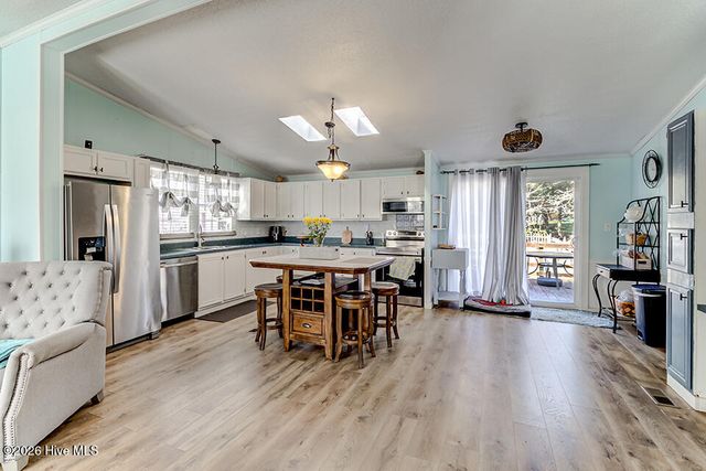 650 S Windward Drive SW, Supply, NC 28462