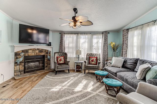 650 S Windward Drive SW, Supply, NC 28462