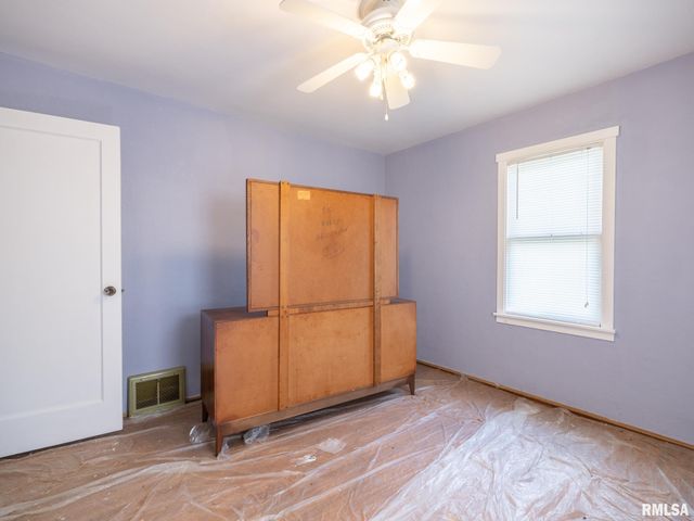 1405 CHESTNUT Street, Pekin, IL 61554