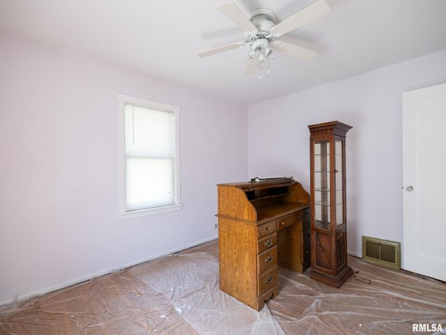 1405 CHESTNUT Street, Pekin, IL 61554