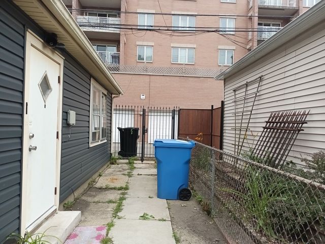 3253 N OCONTO Avenue, Chicago, IL 60634