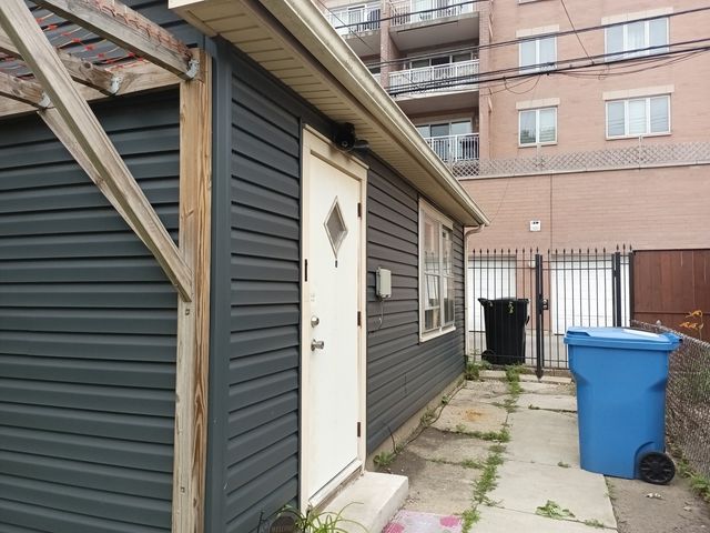 3253 N OCONTO Avenue, Chicago, IL 60634