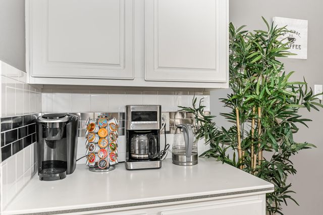 2833 Trevino Court, Friendswood, TX 77546