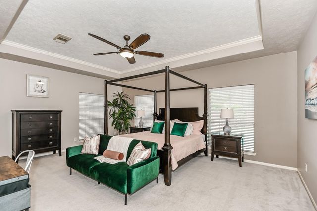 2833 Trevino Court, Friendswood, TX 77546