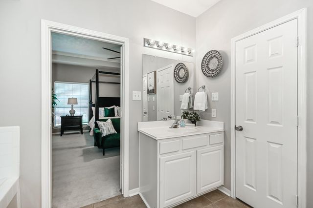2833 Trevino Court, Friendswood, TX 77546