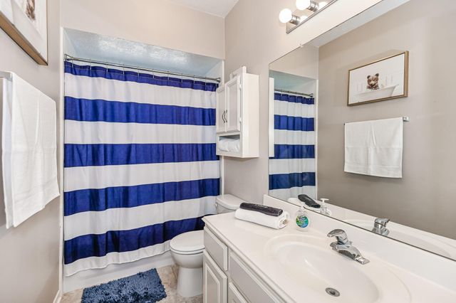 2833 Trevino Court, Friendswood, TX 77546
