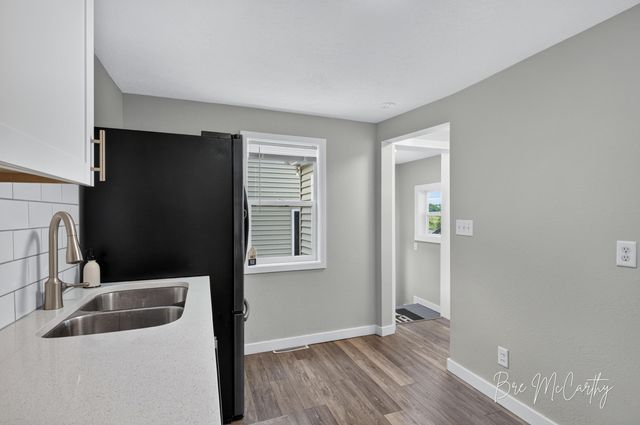 1186 N Wood Street, Muskegon Twp, MI 49445