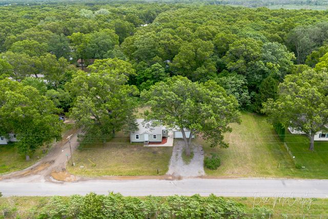 1186 N Wood Street, Muskegon Twp, MI 49445
