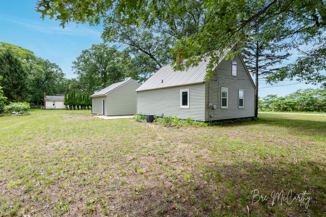 1186 N Wood Street, Muskegon Twp, MI 49445