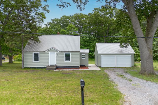 1186 N Wood Street, Muskegon Twp, MI 49445