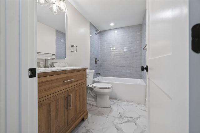 533 Washington Street B, Boston, MA 02124
