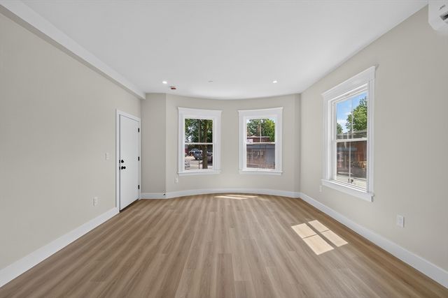 533 Washington Street B, Boston, MA 02124