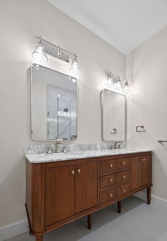 533 Washington Street B, Boston, MA 02124