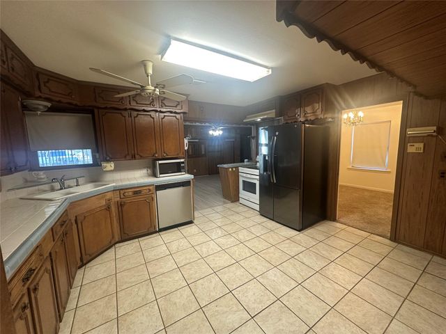 4101 Philco Drive, Houston, TX 77080