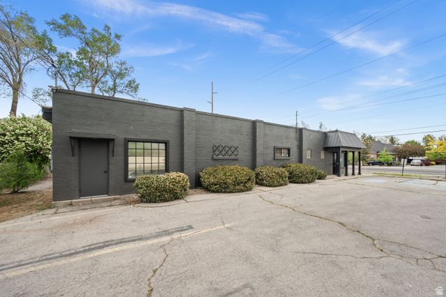 195 W WINCHESTER ST, Murray, UT 84107