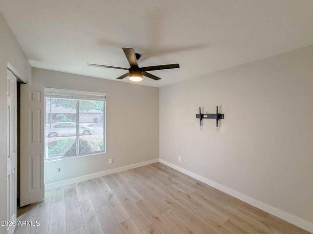 4634 W WAGONER Road, Glendale, AZ 85308